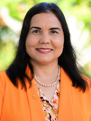 Headshot of Angela Calderon